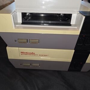 Nintendo Entertainment System Console - Gray and Cream